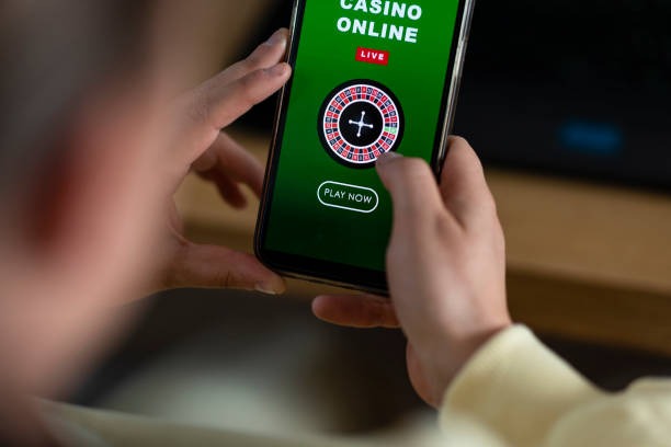 Live-dealer game result entry with timestamp and payout details